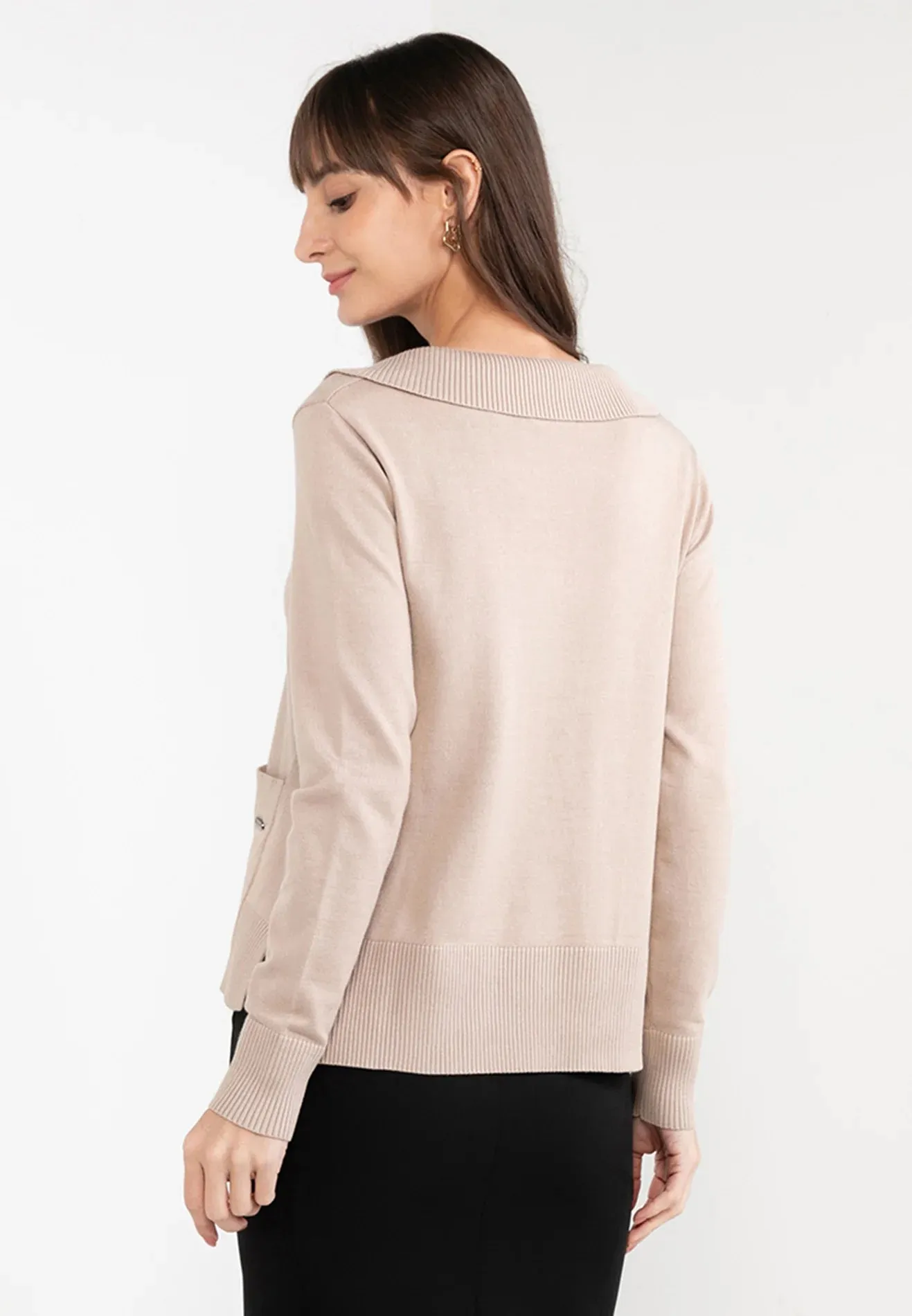 ELLE Apparel Soft Knit Long Sleeves Top With Front Pockets