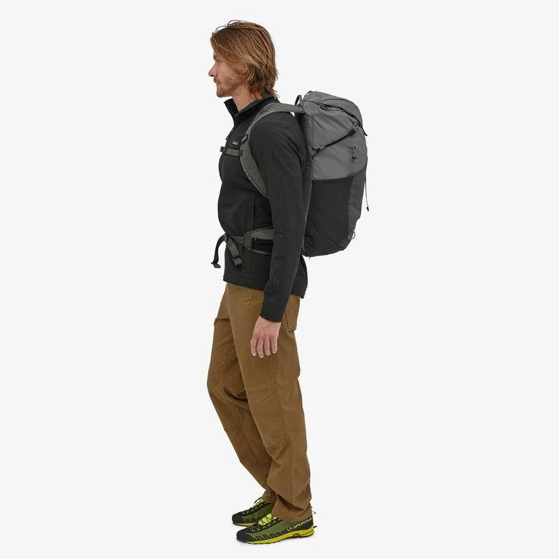 Terravia Pack 28L - 100% Recycled Nylon