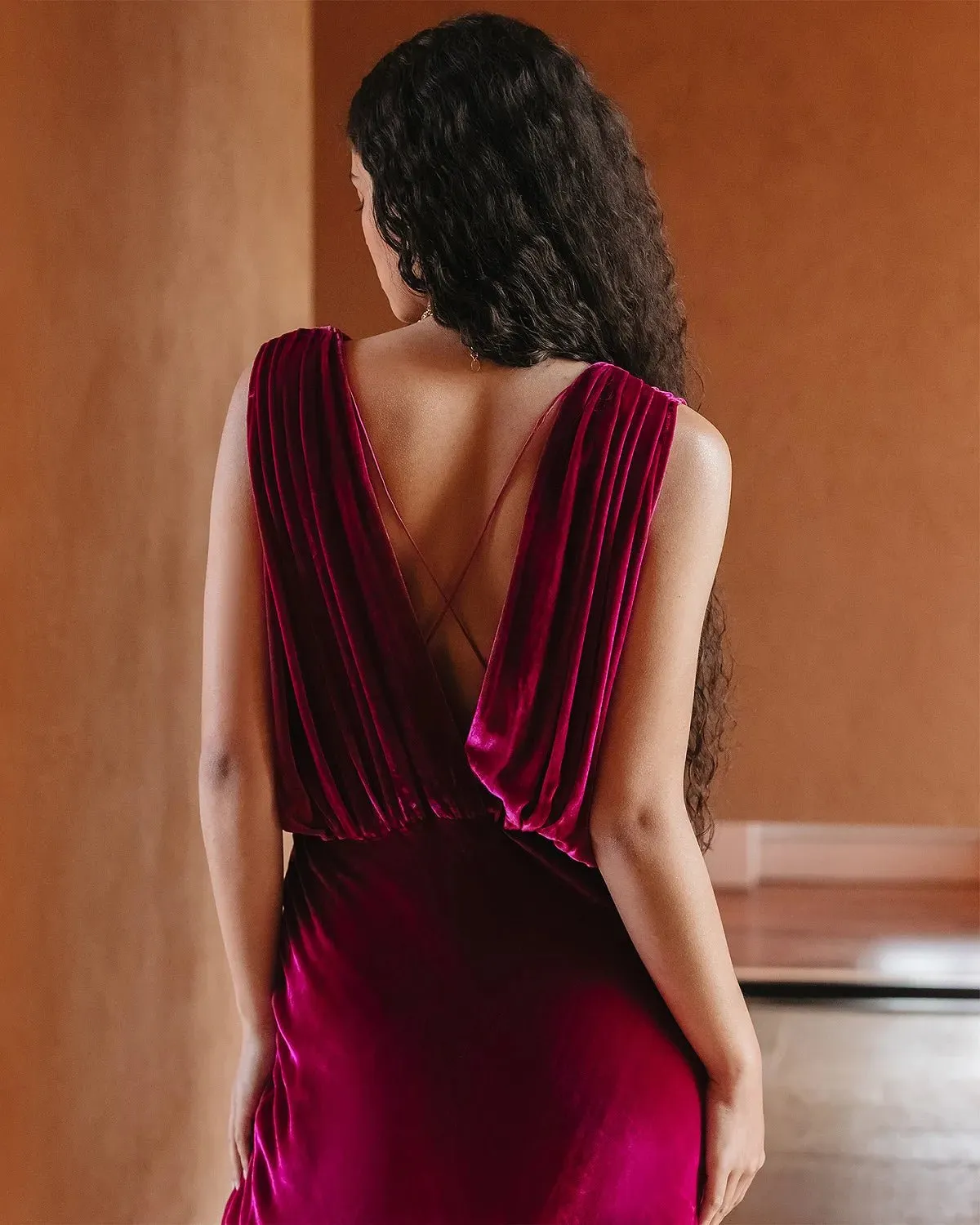 Travis Velvet Dress| Fuchsia