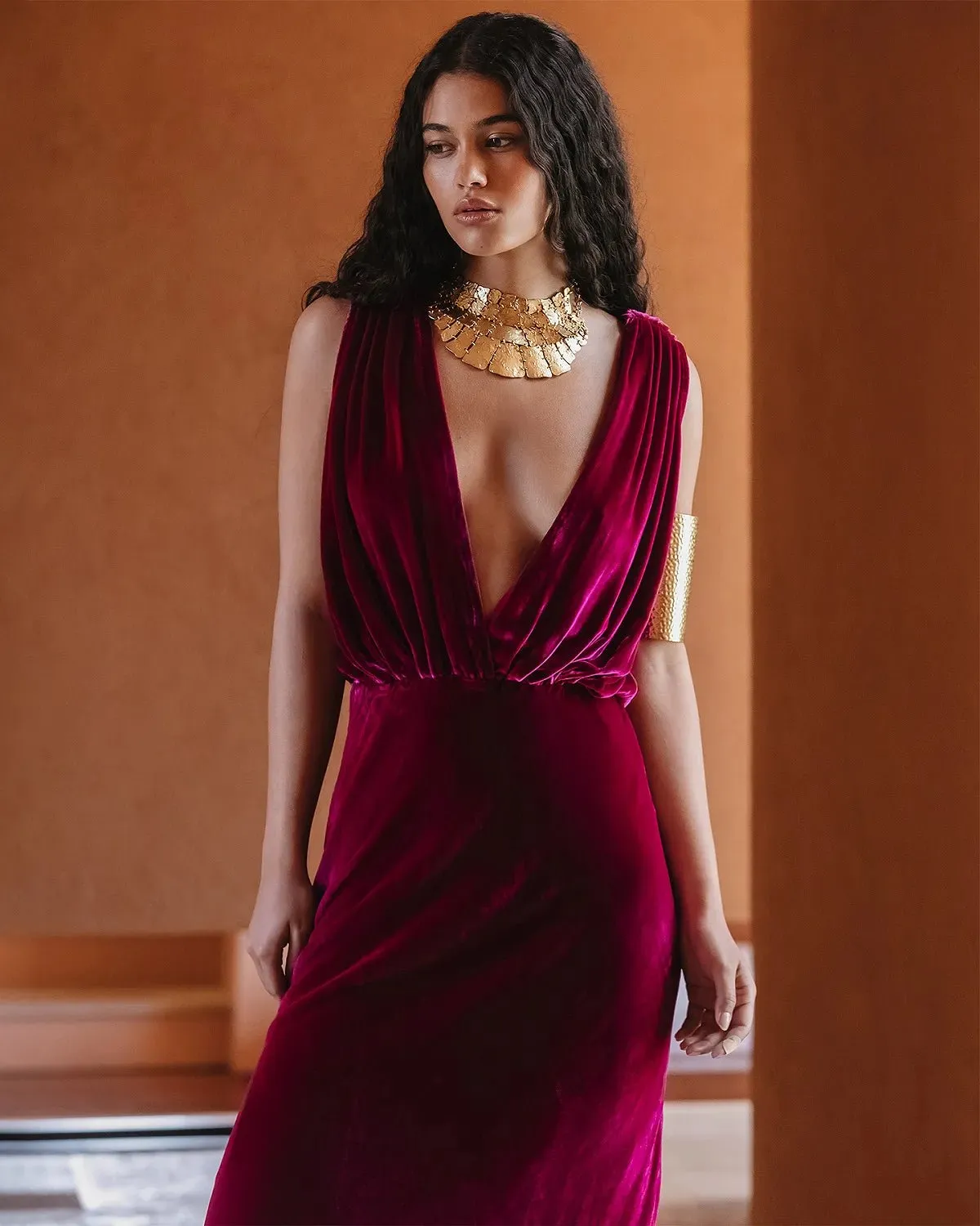 Travis Velvet Dress| Fuchsia