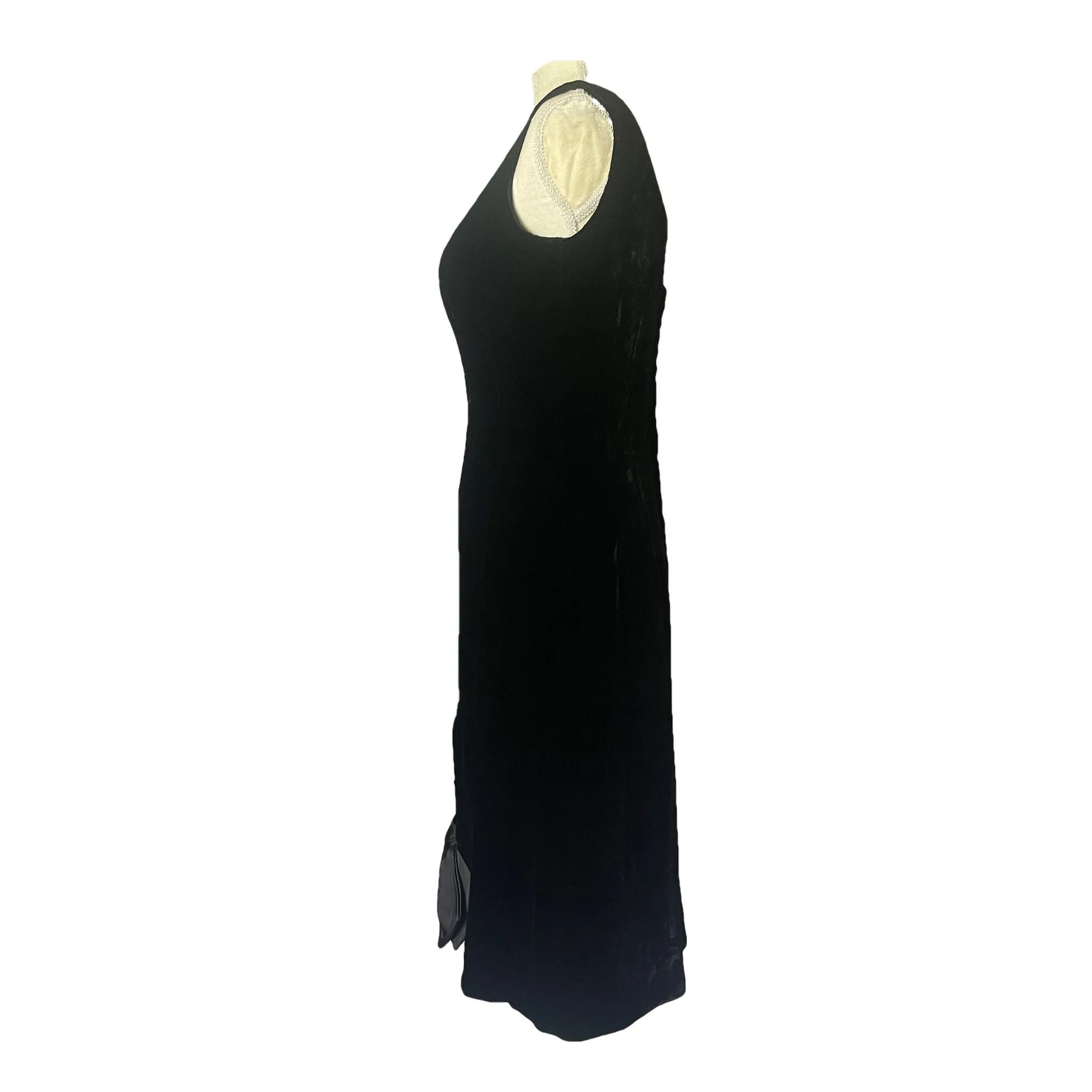 Vintage Elegant Black Velvet Cocktail Dress by Miss Elliette with a Satin Bow Accent. Formal Black Tie Attire.